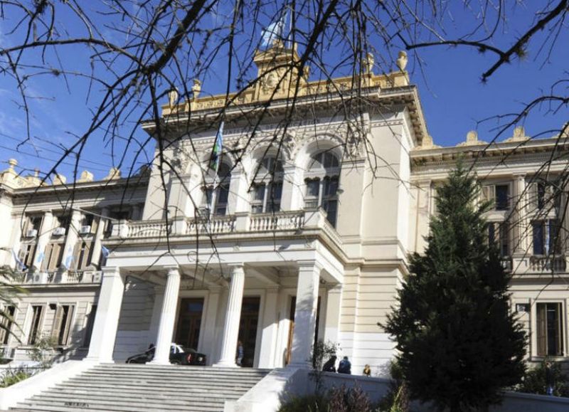 Asombrosa pasividad de la cartera educativa bonaerense.