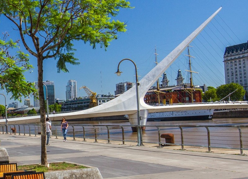 Puente de la Mujer, una de las paradas.