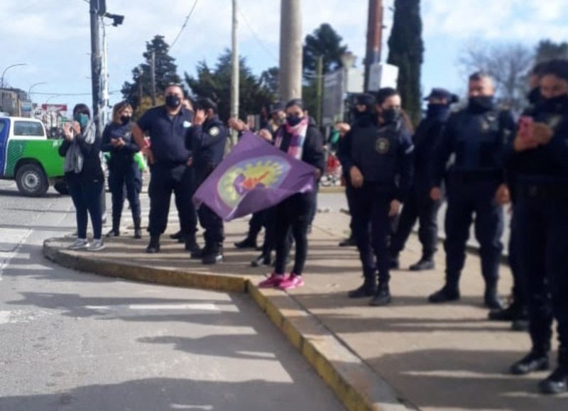 En nuestra ciudad fue una austera protesta.