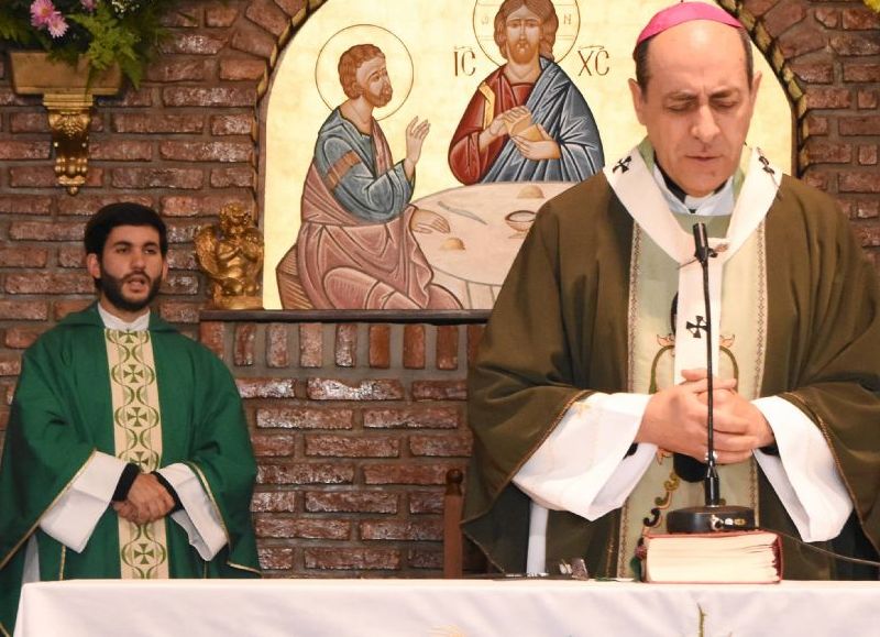 Misa encabezada por el arzobispo Fernández.