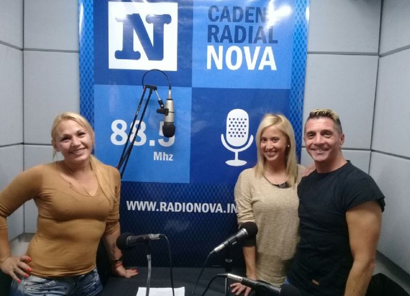 Silvia Cellini conductora de Derecho a Réplica, junto a Juan Basilico y Natalia Pianca. (Foto NOVA)