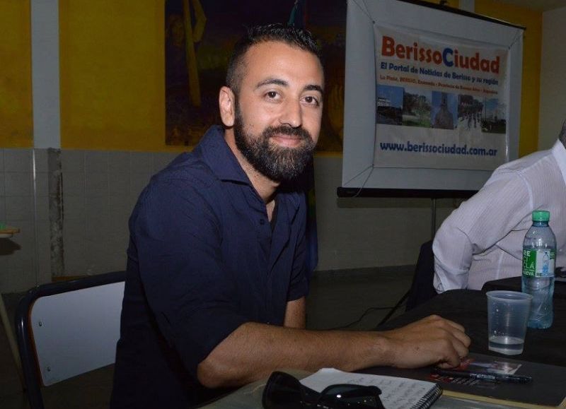 Federico Surila, referente local del Frente de Izquierda y los Trabajadores.