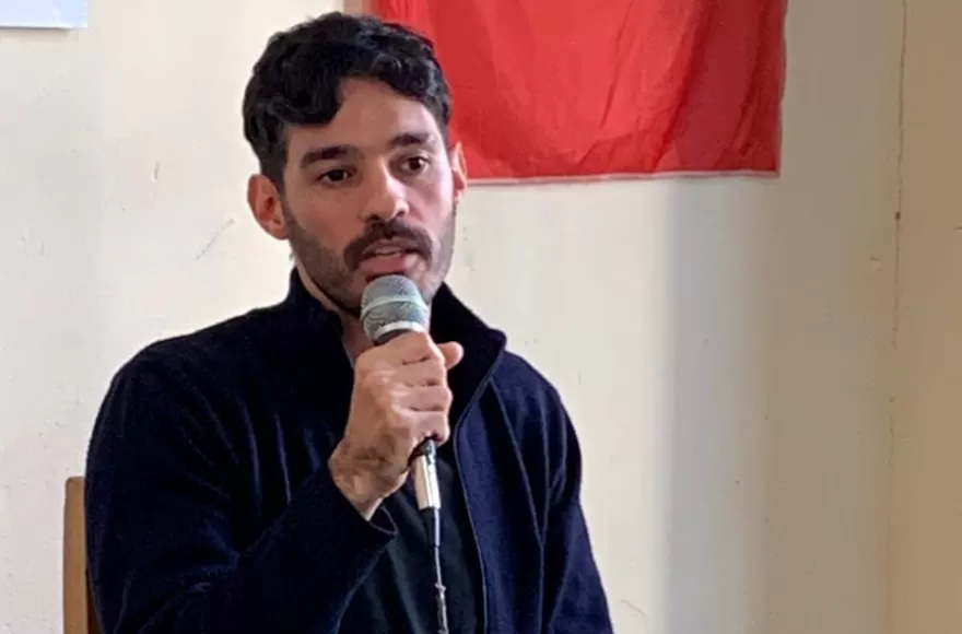 Facundo Gaspari, candidato a primer concejal de Ensenada por la OST y referente de la Lista Multicolor de Suteba. 