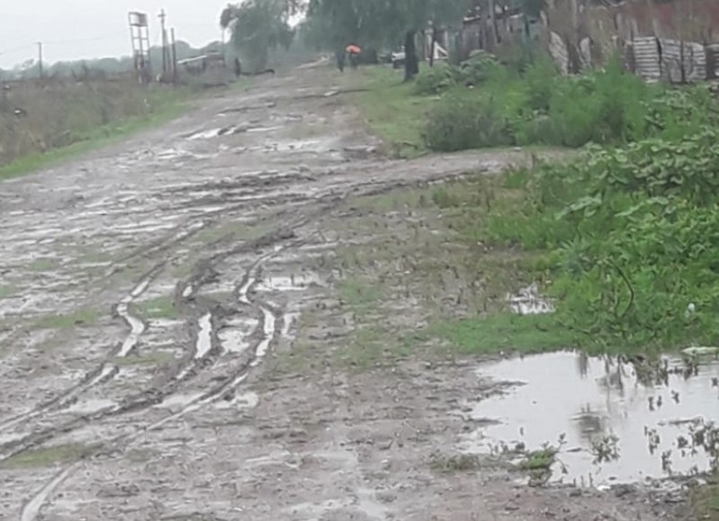 Tras las lluvias, un barrial.