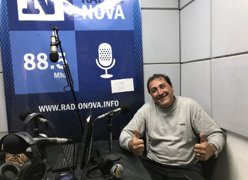 Marcelo Chediak en el aire de BerissoCiudad en Radio.