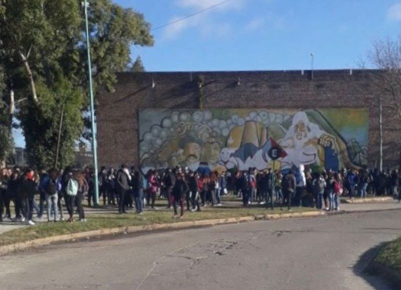 Evacuaciones a la orden del día.