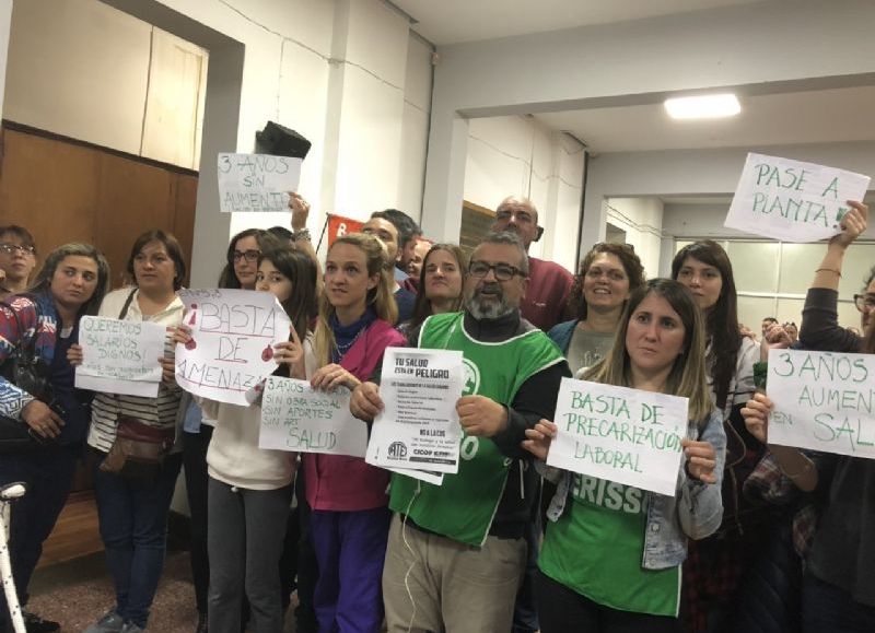 Trabajadores del sector sanitario, presentes.