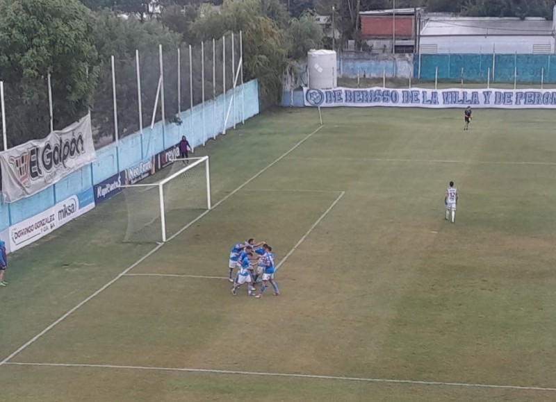 Fue 5-1 ante Comunicaciones.