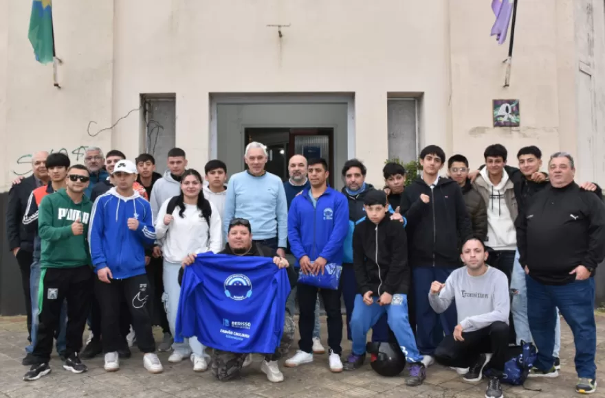 Cagliardi encabezó una reunión con las Escuelas de Boxeo de la ciudad.