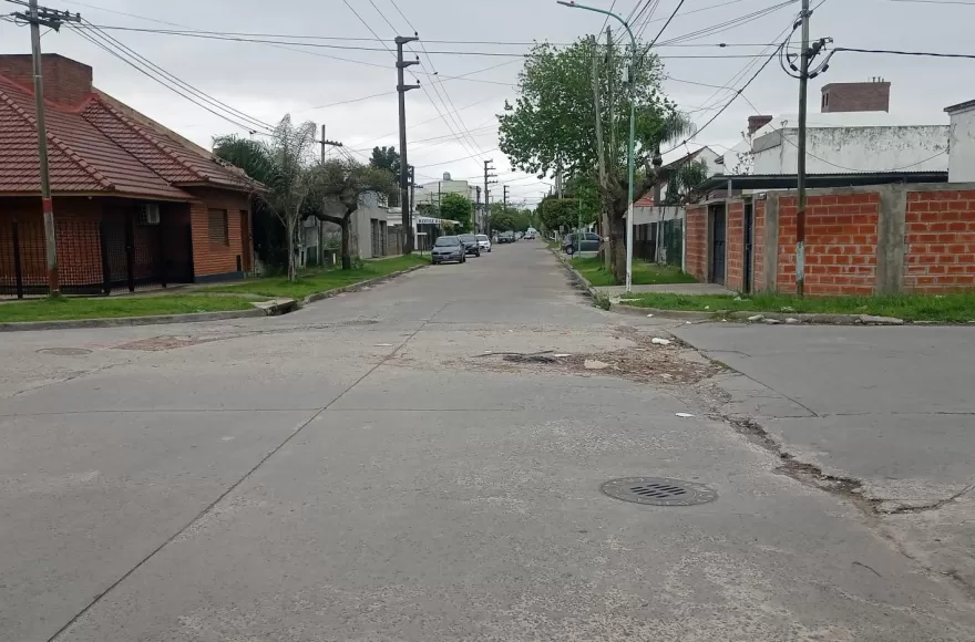 El reclamo de 165 y 19 vuelve a poner sobre la mesa la necesidad de atender el mantenimiento de las calles de Berisso.