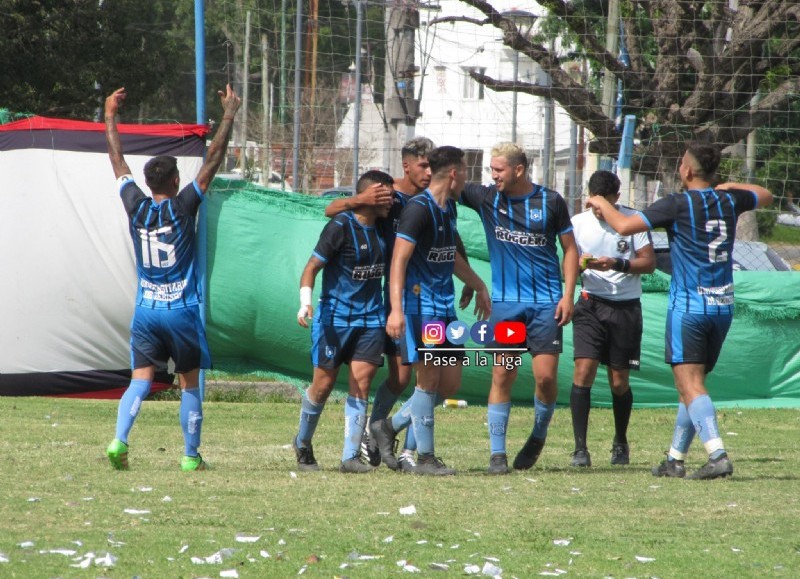 Goleada 6-1 ante Ateneo Popular (foto: Pase a la Liga).