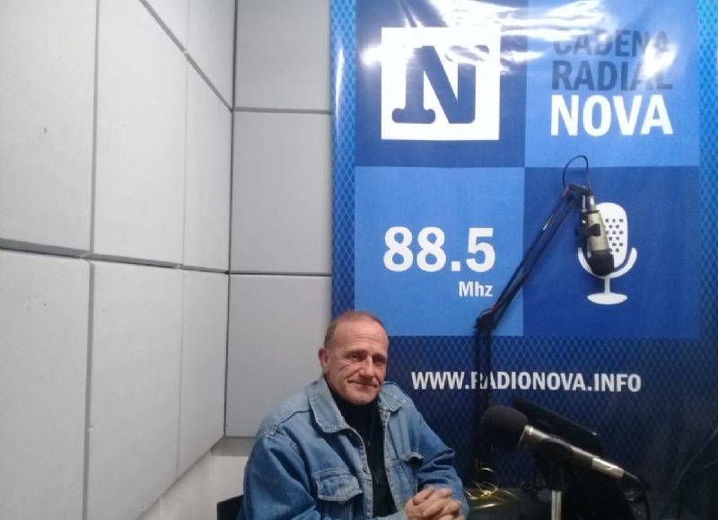 Roberto Pendenza, en el aire de BerissoCiudad en Radio.