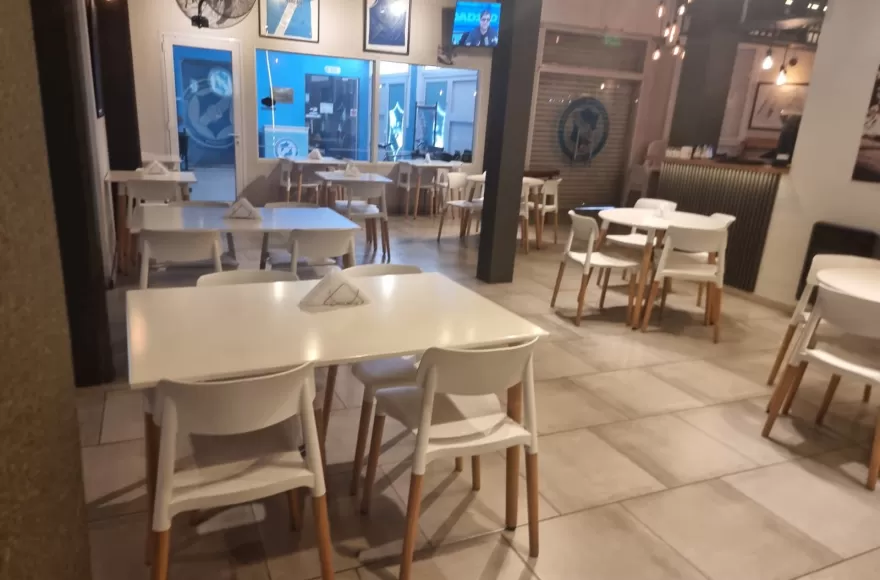 Abre de martes a sábados desde las 16.30 horas.