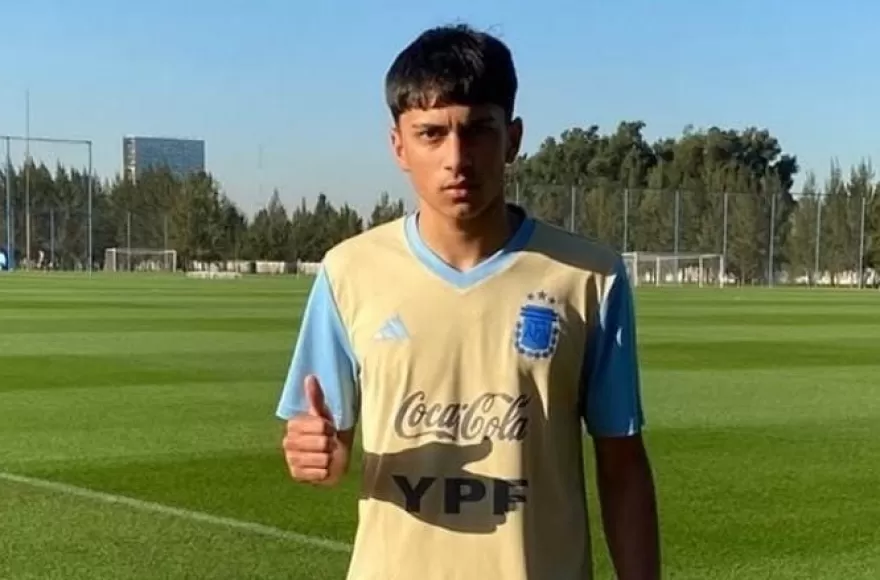Jugador de Estrella de Berisso.