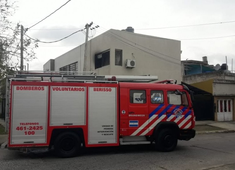 Controlado por los bomberos.