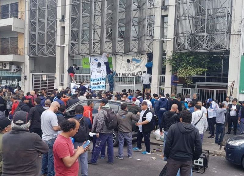 Protesta de Astilleros en La Plata.
