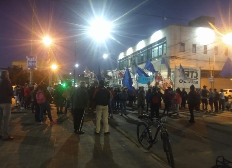 Manifestación en Montevideo y 11.