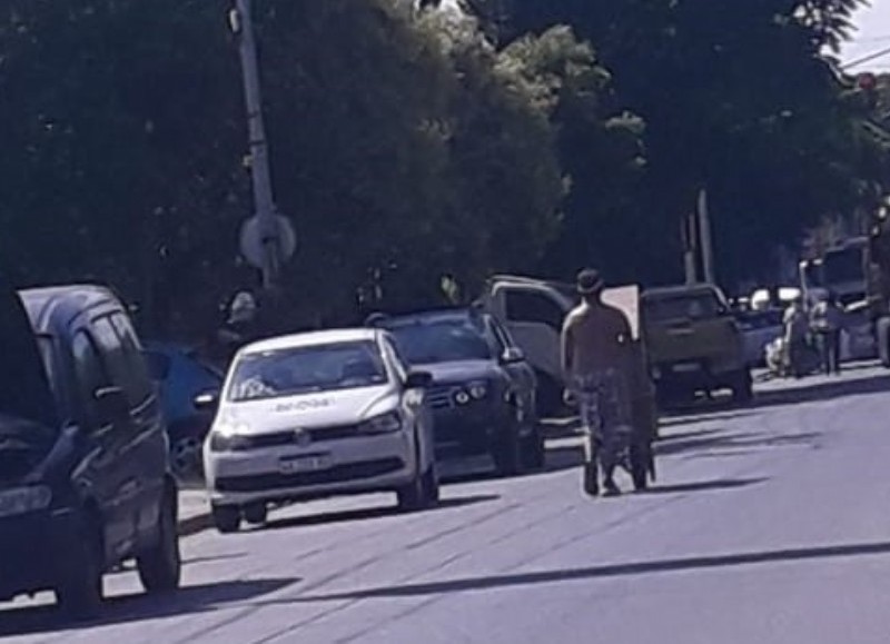 La mujer tuvo que ser trasladada al Hospital Larraín.