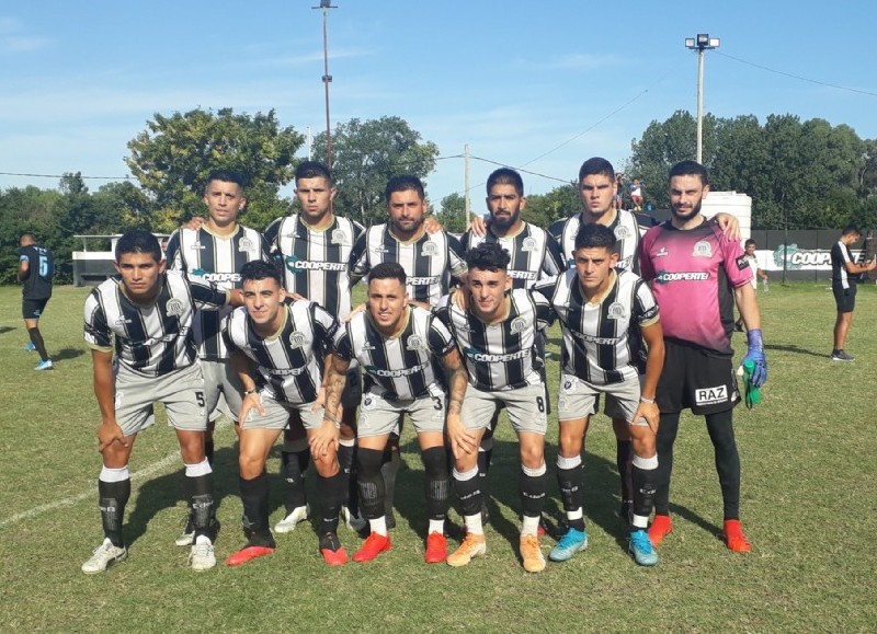 A las 17 horas, Estrella de Berisso jugará ante Curuzú Cuatiá por una de las semifinales de la Copa de Campeones.