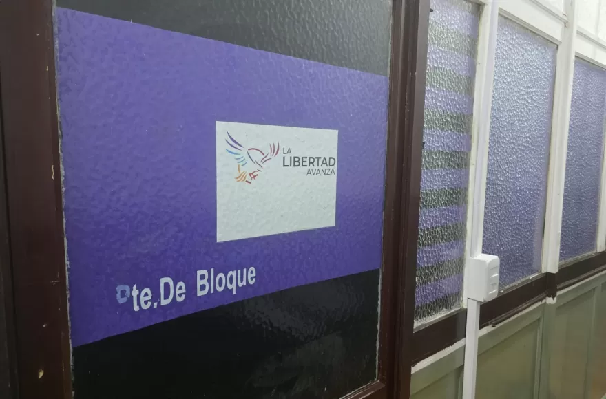 Escándalo político en Berisso: crece la polémica y el Concejo mostró signos de vacío en los violetas