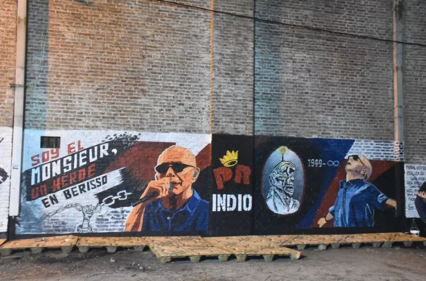 La ciudad homenajeó al Indio Solari en el Parque Cívico