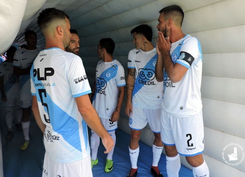 En Agronomía, Villa San Carlos no pudo ante Comunicaciones y cayó por 1-0. La primera caída oficial y ya acumula varios partidos sin poder ganar en condición de visitante.