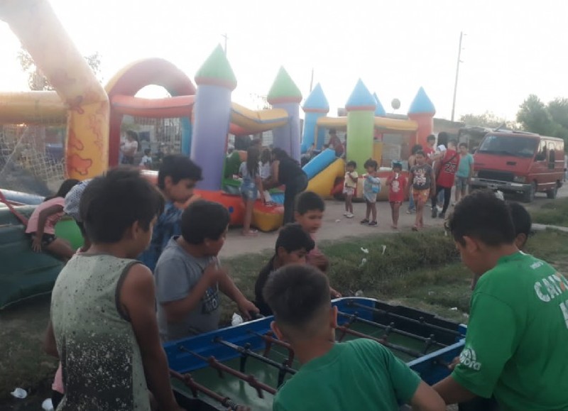 Actividad motorizada por referentes del comedor "Los Peques".