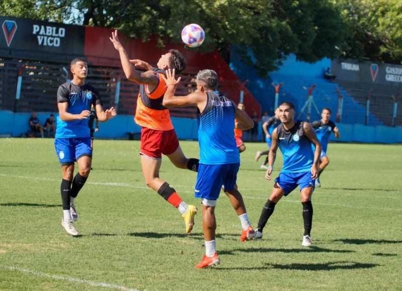 El pasado sábado disputó un amistoso ante Brown de Adrogué, que terminó con derrota por 1-0 para los titulares en tanto los suplentes fueron superados por 4-0.