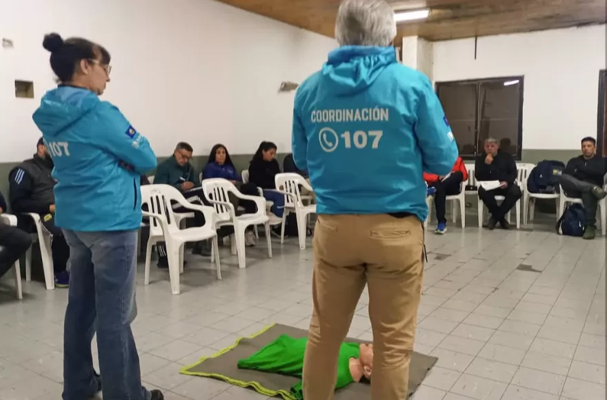 La jornada estuvo dirigida a entrenadores, profesores, dirigentes y referentes vinculados al fútbol infanto-juvenil.