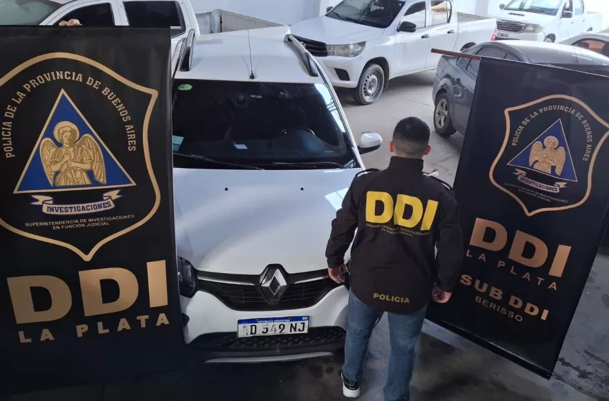 En La Plata, se logró el secuestro de uno de los vehículos utilizados en el hecho.