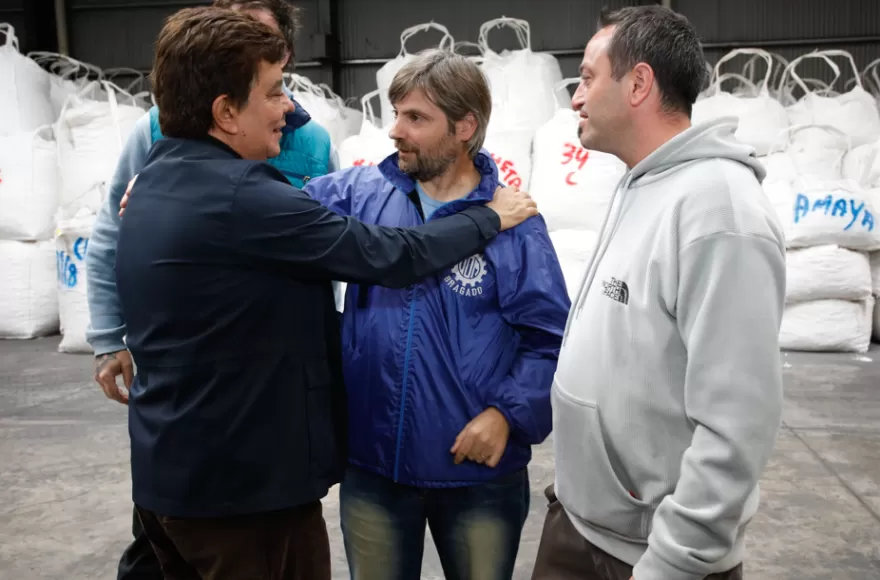 Espinoza salió de recorrida por el interior bonaerense.