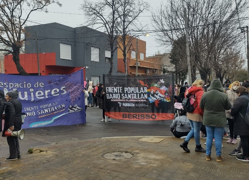 Se les negó un micro para viajar a San Luis.