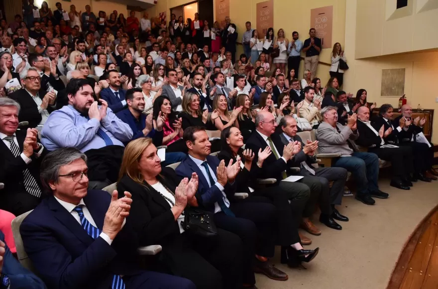 El acto reunió a más de 600 abogados.