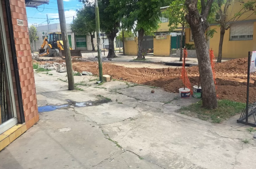 Lo que debería ser una mejora en las calles se convierte, paradójicamente, en un hecho tedioso.