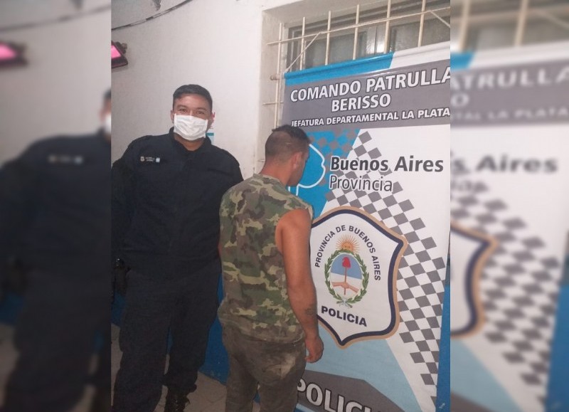 Un sujeto ocasionó disturbios en la calle y fue detenido.