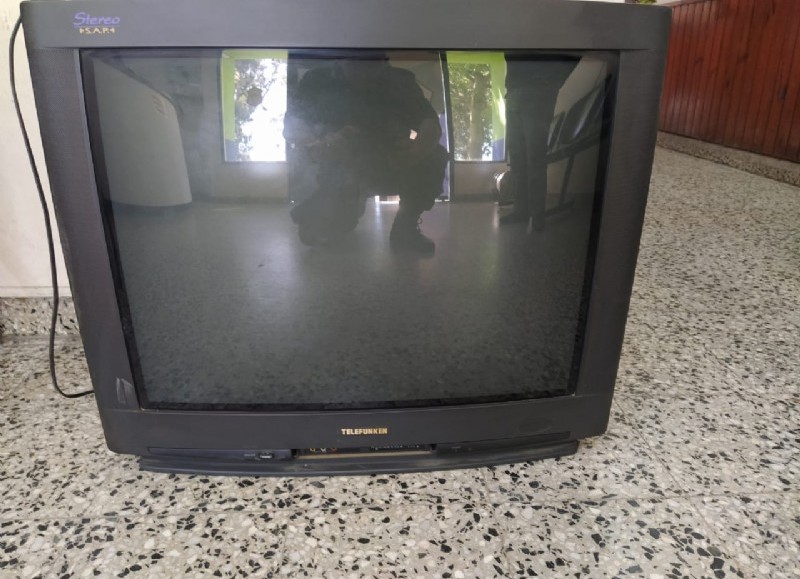 Televisor sustraido.