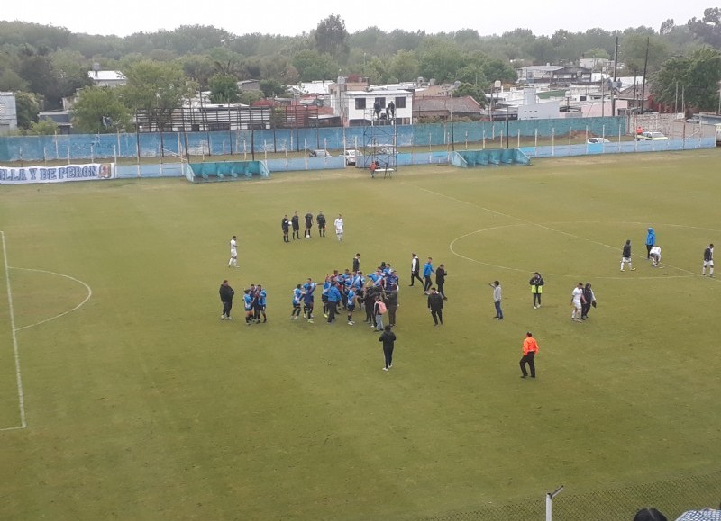 Fue 2-1 ante Acassuso.