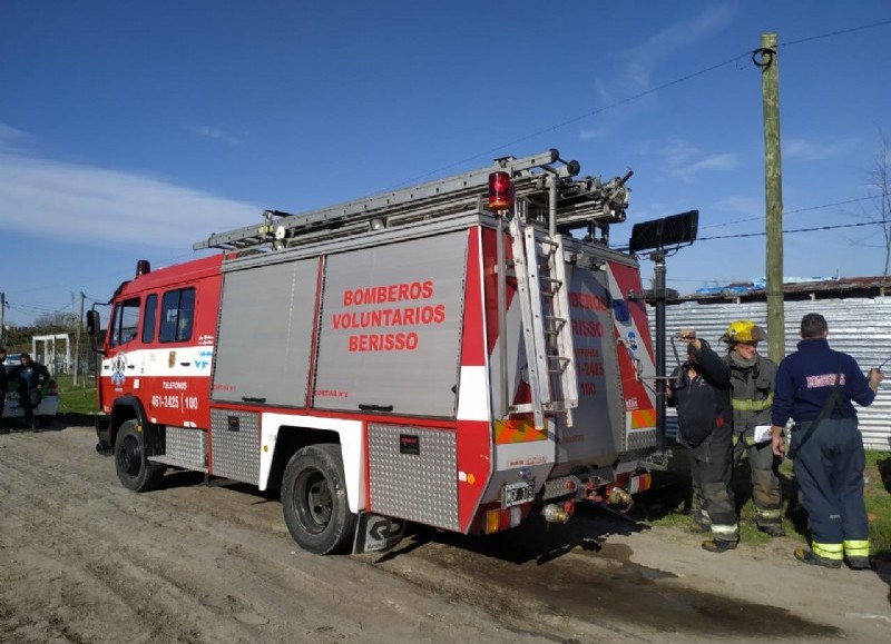 La rápida intervención de los bomberos evitó males mayores.