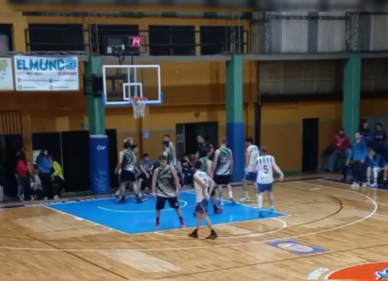 Cayeron ante poderosos rivales.
