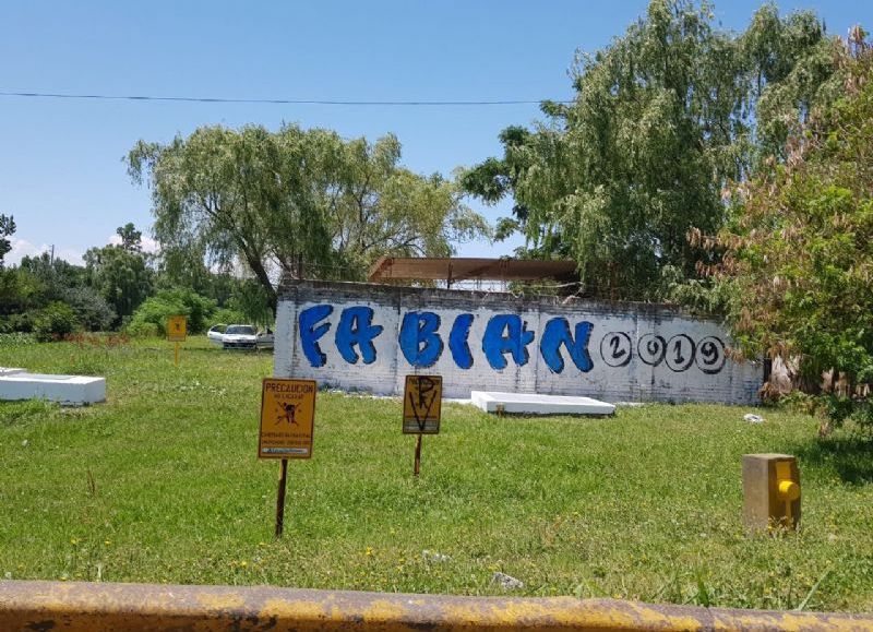 Paredón establecido en la tradicional zona del Puente Roma