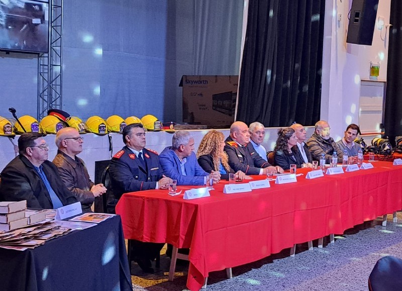 Un pasaje de la ceremonia en el salón de eventos del Cuartel Central.