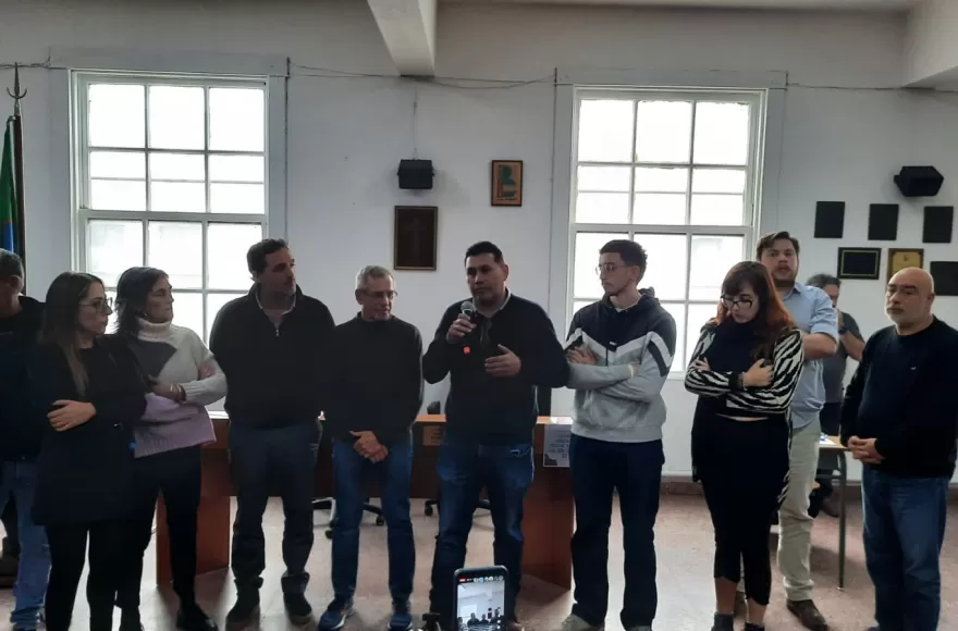 El cuerpo legislativo reconoció a periodistas.