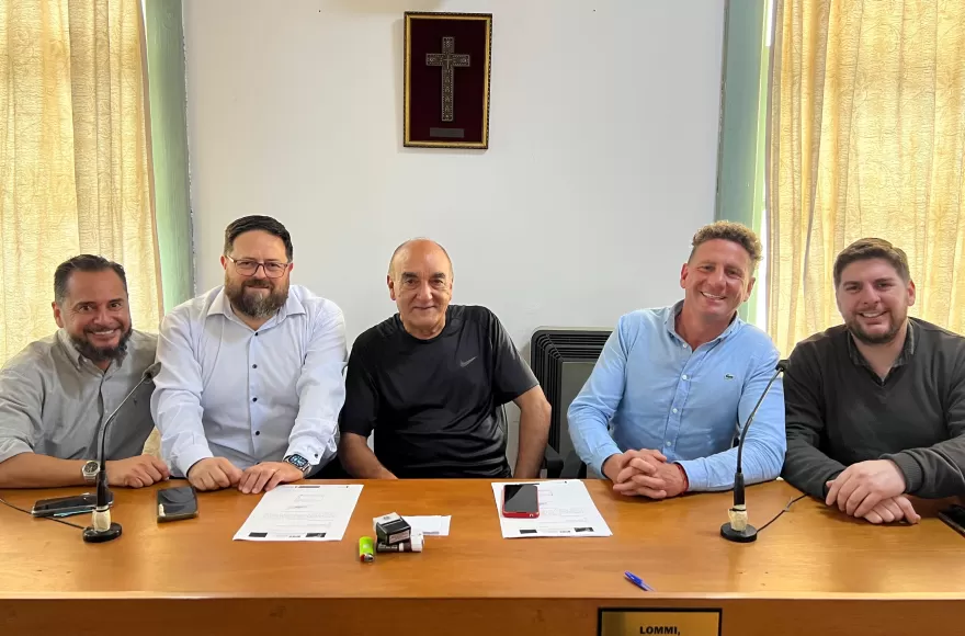 Unión Renovación y Fe le dio la bienvenida a Del Curto.