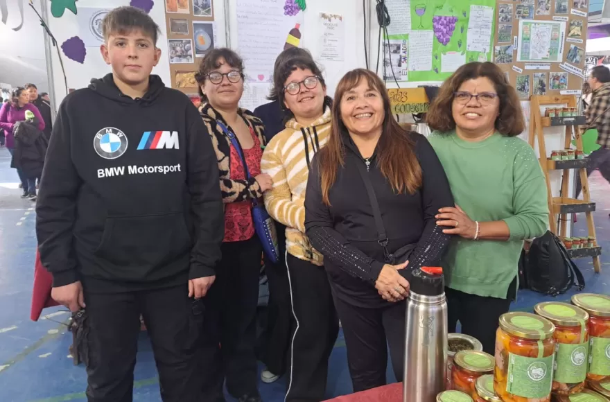 La Escuela Agraria presente en la Fiesta del Vino.