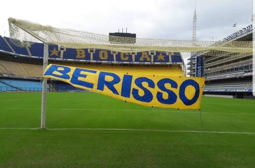 La pasión azul y oro vuelve a encenderse en Berisso. 