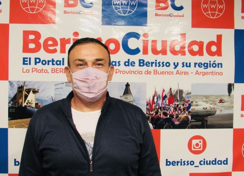 Ángel Rivero pasó por BerissoCiudad "El Backup".