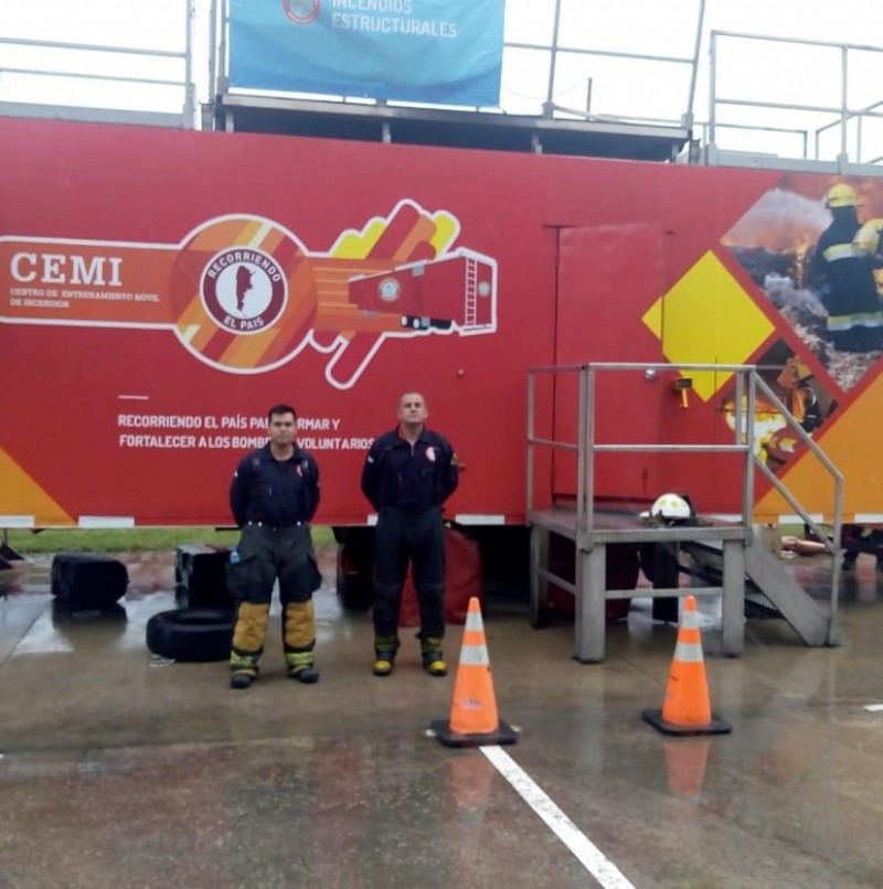 Los Bomberos Mauricio Ledesma y Pablo Chiaccio fueron los representantes berissenses que debieron sortear la extrema capacitación.