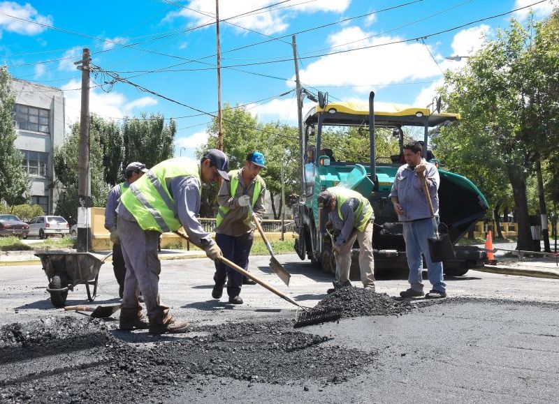Cuadrilla en plena labor.