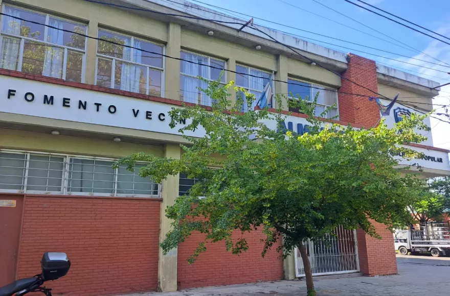 El club amplió su oferta cultural con actividades de danza, incorporando folclore, tango y bachata.