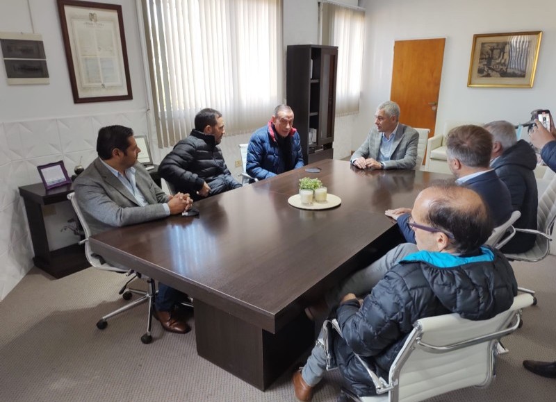 Reunión en Intendencia.